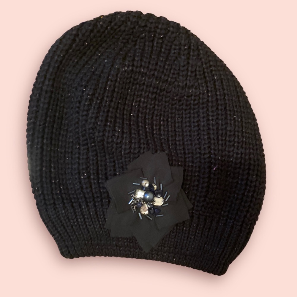 Simply Vera Vera Wang Beanie Beret Beaded Flower Embellishment Glittery Black